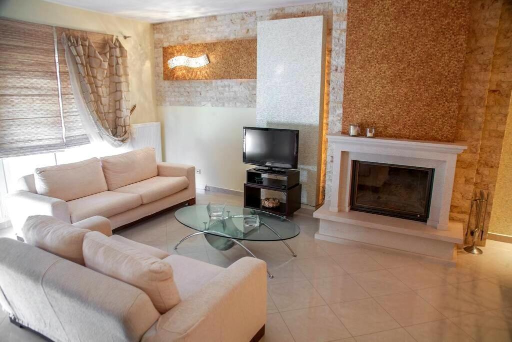 Villa Luxurious West Side Maisonette In Alexandroupolis Exterior foto