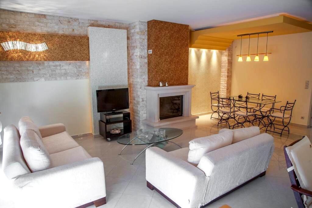 Villa Luxurious West Side Maisonette In Alexandroupolis Exterior foto